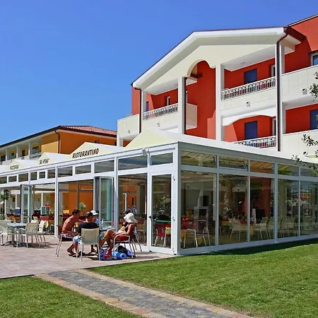 In Villaggio Ai Pini In Lido Altanea Lägenhet